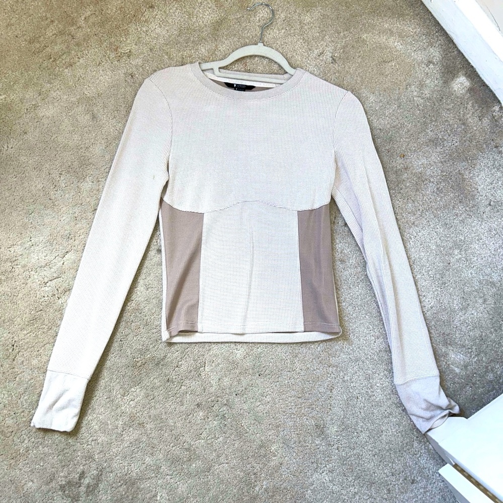 Mid length thermal shirt